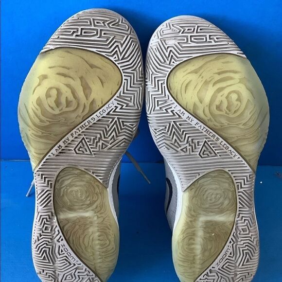 Nike Zoom Freak 1 Mens Size 9 Shoes Sneakers Basketball BQ5422-002 - Picture 7 of 8